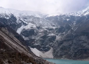 Himalayan Views on Manaslu Circuit